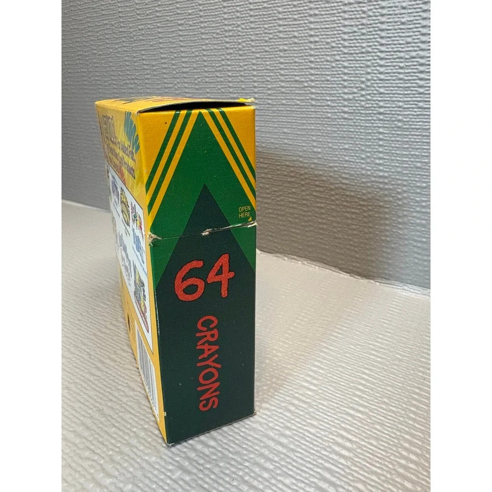 Vintage 1997 Crayola 64 Crayons Box with Built-In Sharpener Never Used Open Box - Picture 4 of 7